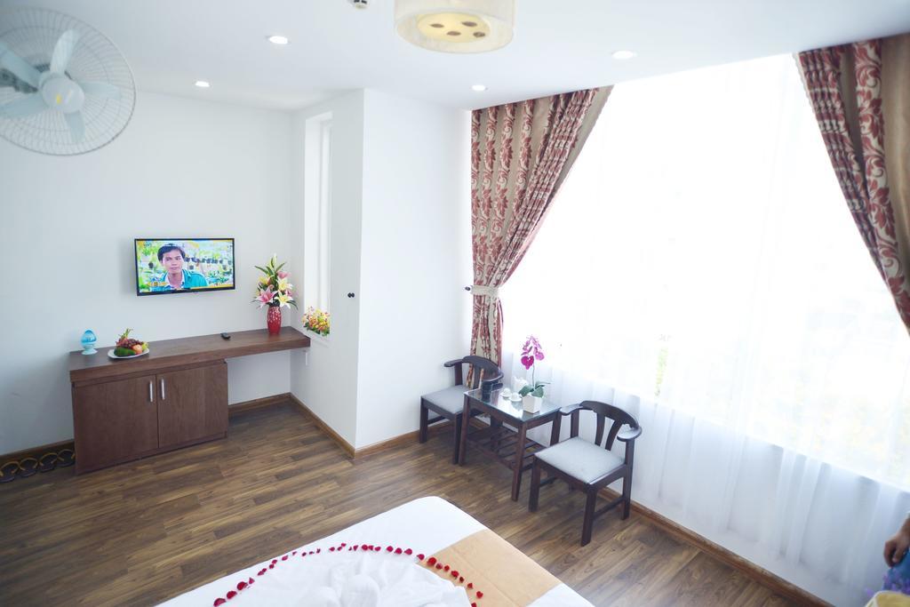 Nice De Paris Hotel Da Nang Zewnętrze zdjęcie