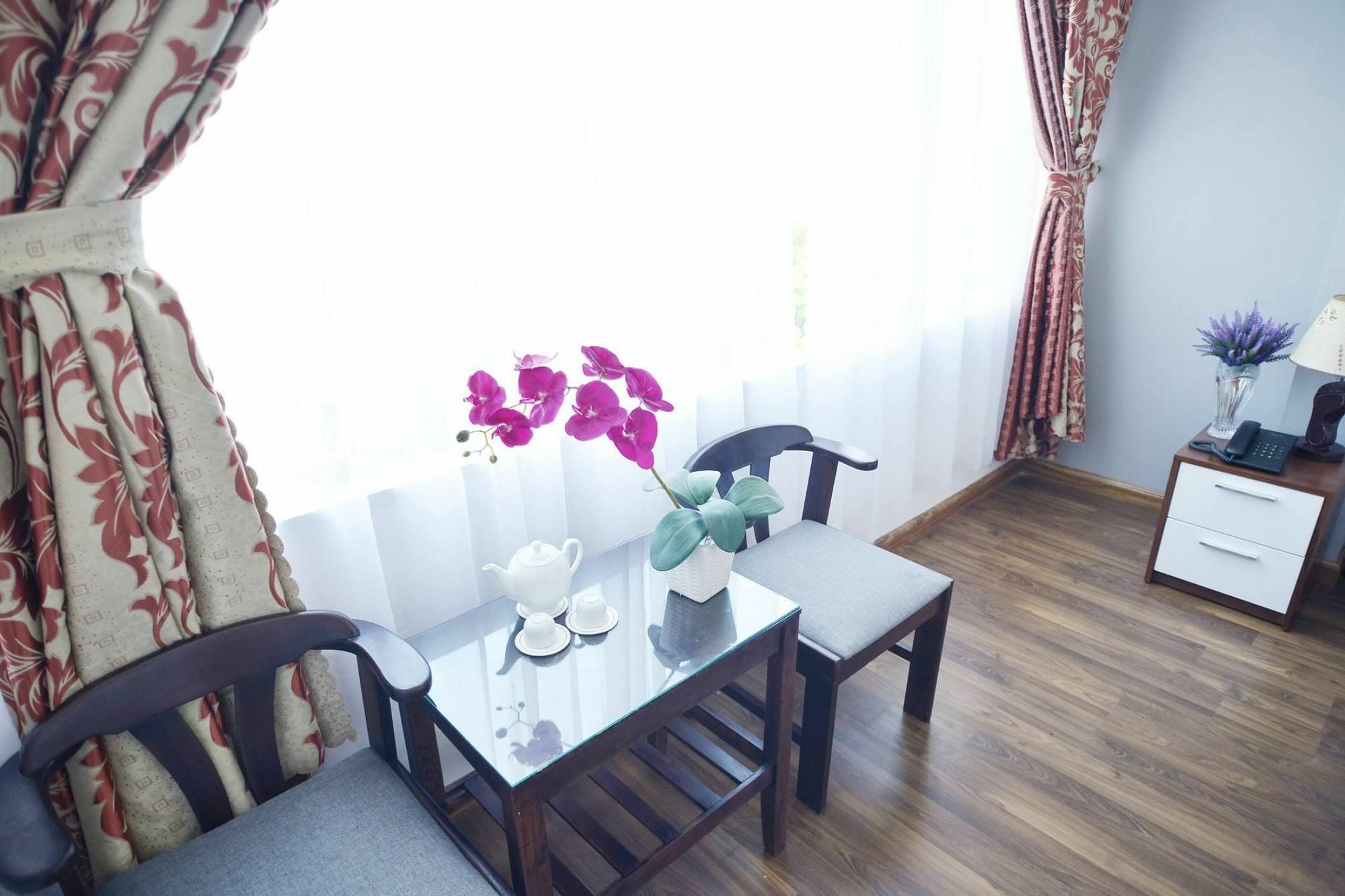 Nice De Paris Hotel Da Nang Zewnętrze zdjęcie