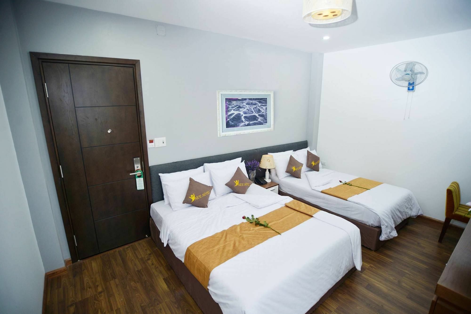 Nice De Paris Hotel Da Nang Zewnętrze zdjęcie
